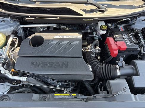 Used 2025 Nissan Rogue SV image 33