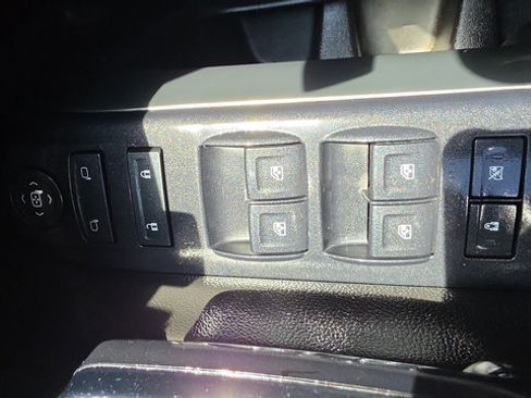 Used 2015 Chevrolet Silverado 2500 LT AWD/4WD image 12