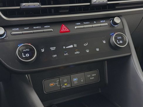 Used 2025 Hyundai Sonata SEL FWD image 18