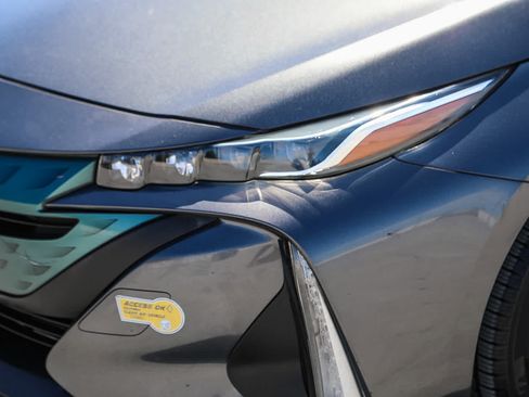 Certified 2019 Toyota Prius Prime Plus FWD image 8