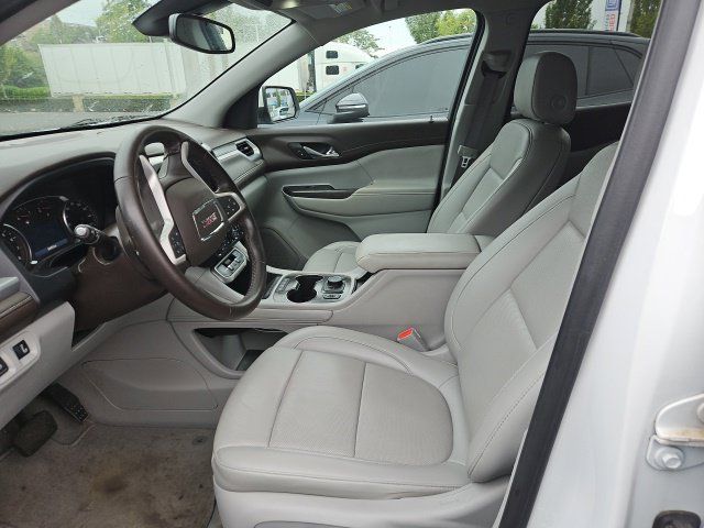 Used 2023 GMC Acadia SLT AWD/4WD image 9