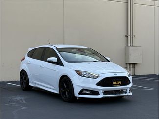 Used 2017 Ford Focus ST video 2