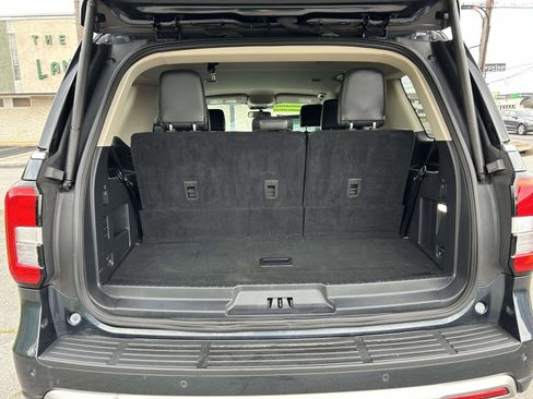 Used 2023 Ford Expedition XLT AWD/4WD image 13
