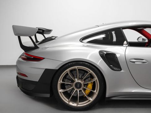 Certified 2019 Porsche 911 GT2 RS image 21