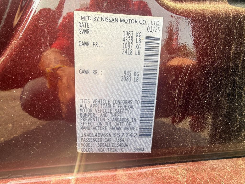 Used 2025 Nissan Altima 2.5 SV FWD image 44