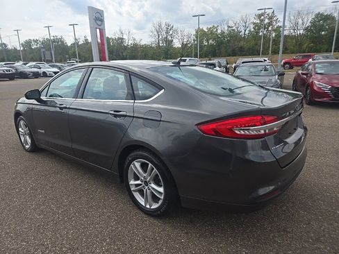 Used 2018 Ford Fusion S image 5