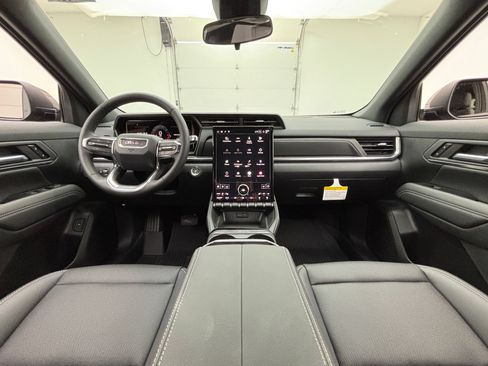 New 2027 GMC Terrain Elevation w/ Elevation Premium Package FWD image 3