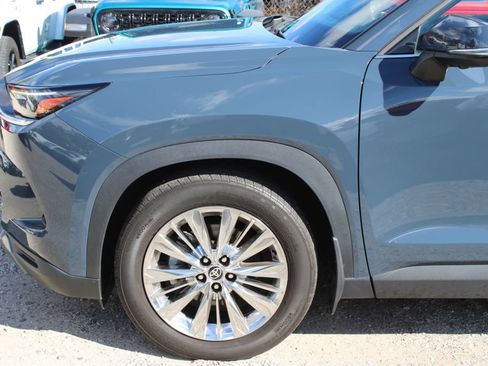 Used 2024 Toyota Grand Highlander Platinum image 7