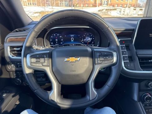 Used 2024 Chevrolet Suburban Premier w/ Premium Package image 19