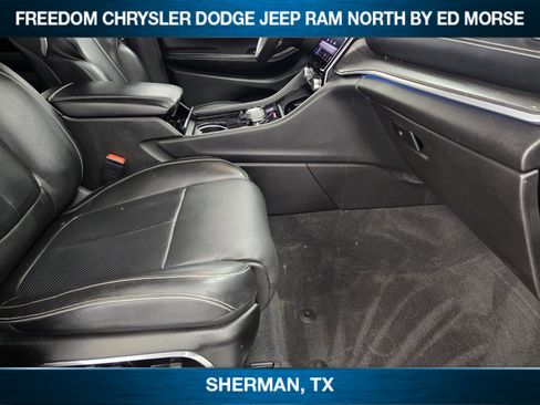 Used 2021 Jeep Grand Cherokee L Overland w/ Luxury Tech Group IV image 6