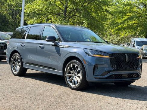 New 2026 Lincoln Aviator AWD w/ Jet Appearance Package image 1