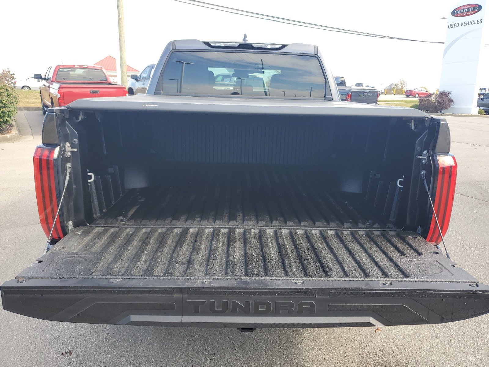 Used 2024 Toyota Tundra SR5 w/ SR5 Convenience Package AWD/4WD image 8