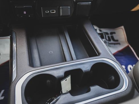 Used 2019 GMC Sierra 1500 SLT w/ SLT Premium Plus Package image 21