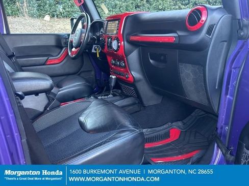 Used 2016 Jeep Wrangler Unlimited Sahara image 36