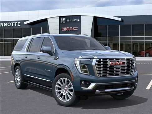 New 2026 GMC Yukon XL Denali w/ Sun & Power Step Package AWD/4WD image 7
