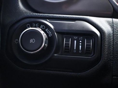 Used 2018 Jeep Wrangler Unlimited Rubicon image 11