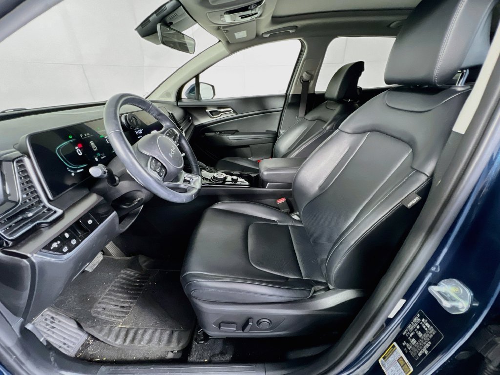 Certified 2023 Kia Sportage EX w/ EX Premium Package AWD/4WD image 12