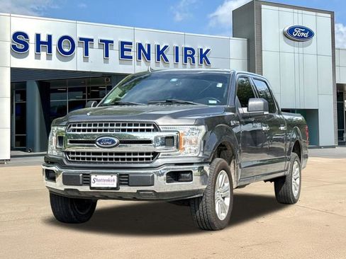 Used 2018 Ford F150 XLT w/ Equipment Group 302A Luxury image 3