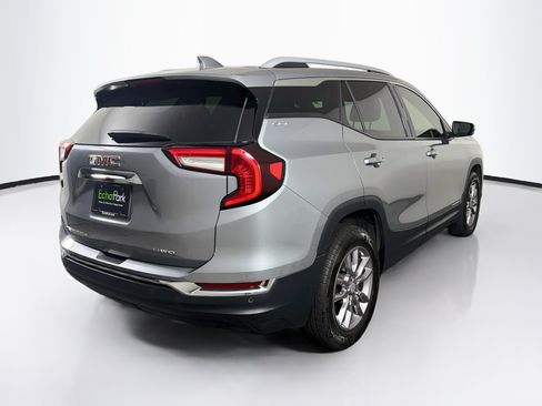 Used 2024 GMC Terrain SLT w/ Tech Package AWD/4WD image 9