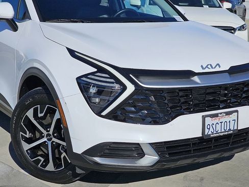 Used 2025 Kia Sportage EX image 6