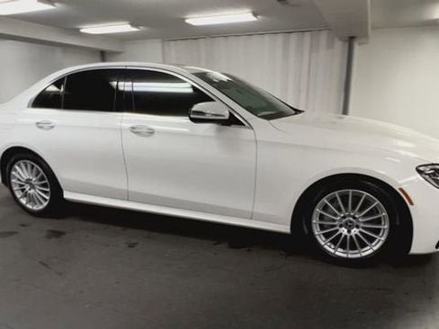 Used 2021 Mercedes-Benz E 350 Sedan image 2