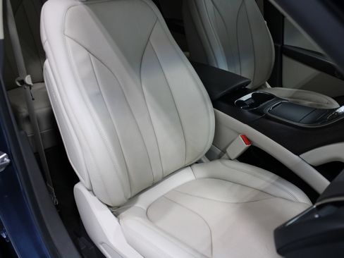 Used 2019 Lincoln Nautilus Reserve AWD/4WD image 28