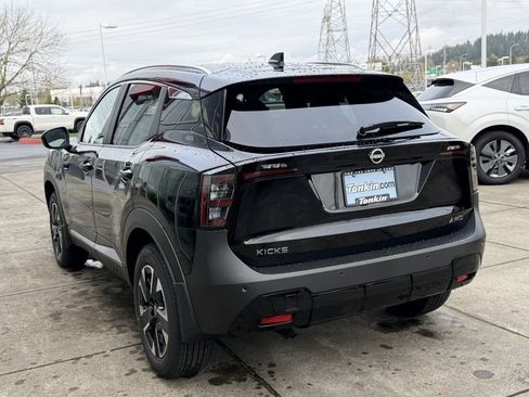 New 2026 Nissan Kicks SV w/ SV Premium Package AWD/4WD image 4
