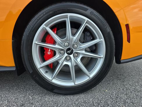 Used 2026 Ford Mustang GT Premium RWD image 32