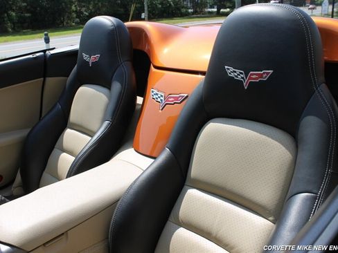 Used 2007 Chevrolet Corvette Convertible w/ Preferred Equipment Group RWD image 33