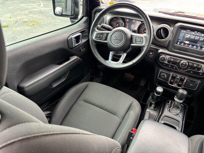 Used 2021 Jeep Wrangler Unlimited Sahara AWD/4WD image 14
