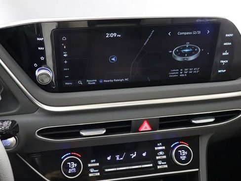 Used 2023 Hyundai Sonata SEL w/ Preferred Accessory Package FWD image 19