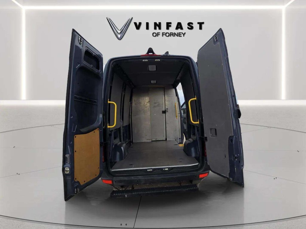 Used 2018 Mercedes-Benz Sprinter 2500 image 13