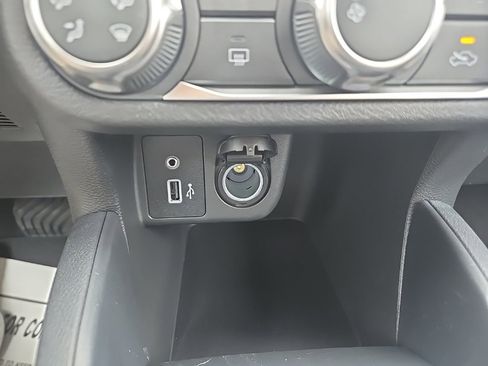 New 2025 Nissan Versa S w/ Trunk Package image 17