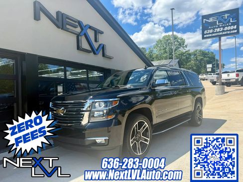 Used 2020 Chevrolet Suburban Premier AWD/4WD image 1