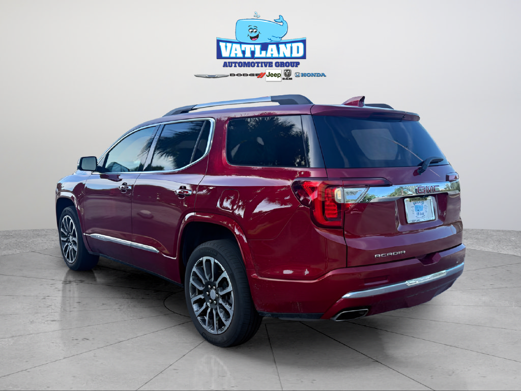 Used 2020 GMC Acadia Denali w/ Technology Package FWD image 3
