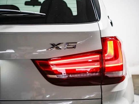 Used 2018 BMW X5 xDrive40e image 9
