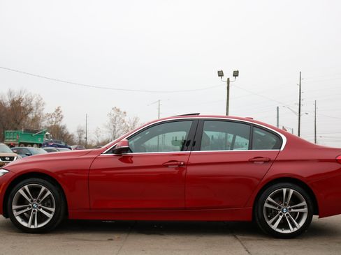 Used 2018 BMW 330i xDrive 330xi Sedan w/ Premium Package image 15