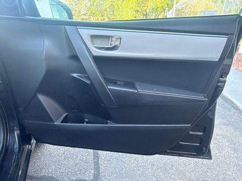 Used 2016 Toyota Corolla LE image 14