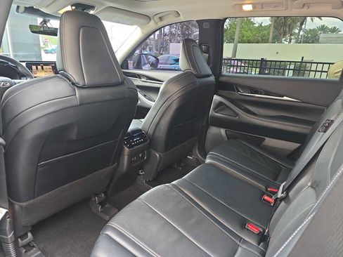 Used 2023 INFINITI QX60 Pure FWD image 11