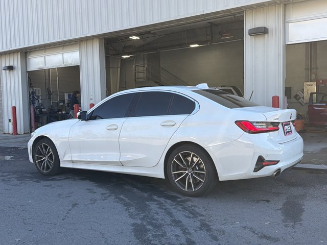 Used 2021 BMW 330i xDrive Sedan w/ Driving Assistance Package AWD/4WD image 7