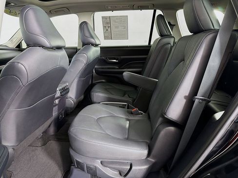 Used 2024 Toyota Grand Highlander AWD Hybrid image 36