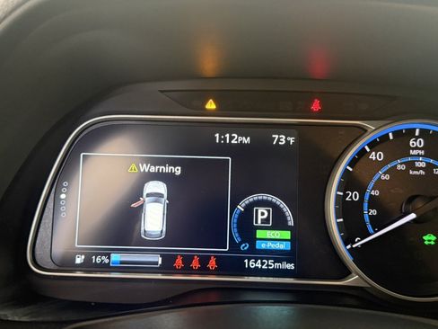 Used 2024 Nissan Leaf SV Plus FWD image 17
