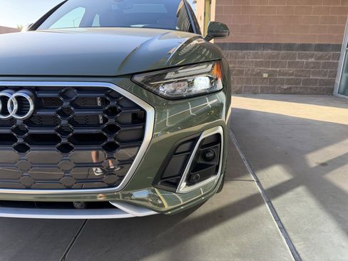 Used 2024 Audi Q5 e Premium w/ Convenience Package image 11