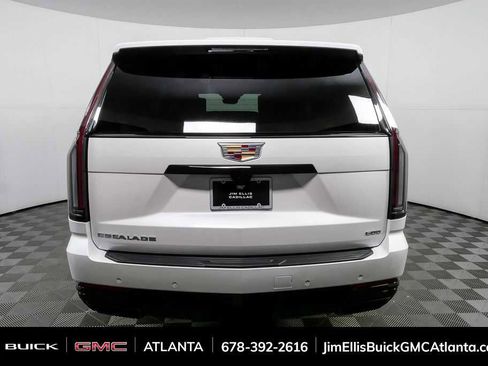Used 2025 Cadillac Escalade ESV Sport Platinum AWD/4WD image 35