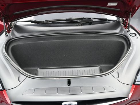 Used 2024 Tesla Model X image 35