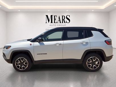 Used 2024 Jeep Compass Trailhawk