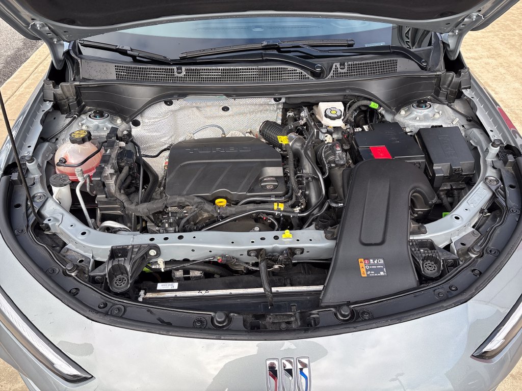 Used 2025 Buick Envista Sport Touring FWD image 22