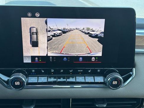 Certified 2023 GMC Canyon Denali AWD/4WD image 28
