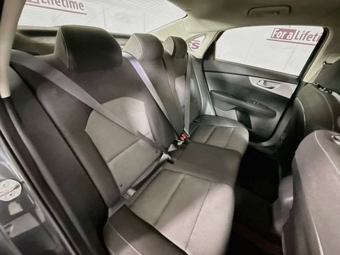 Used 2023 Kia Forte LXS FWD image 28