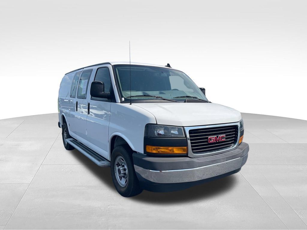 Used 2024 GMC Savana 2500 w/ Driver Convenience Package RWD image 7
